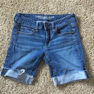 American Eagle Bermuda Shorts